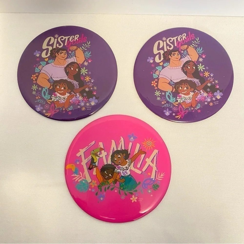 Disney Encanto 3 Piece Silicone Breakfast Molds And 3 Magnets New Without Tags